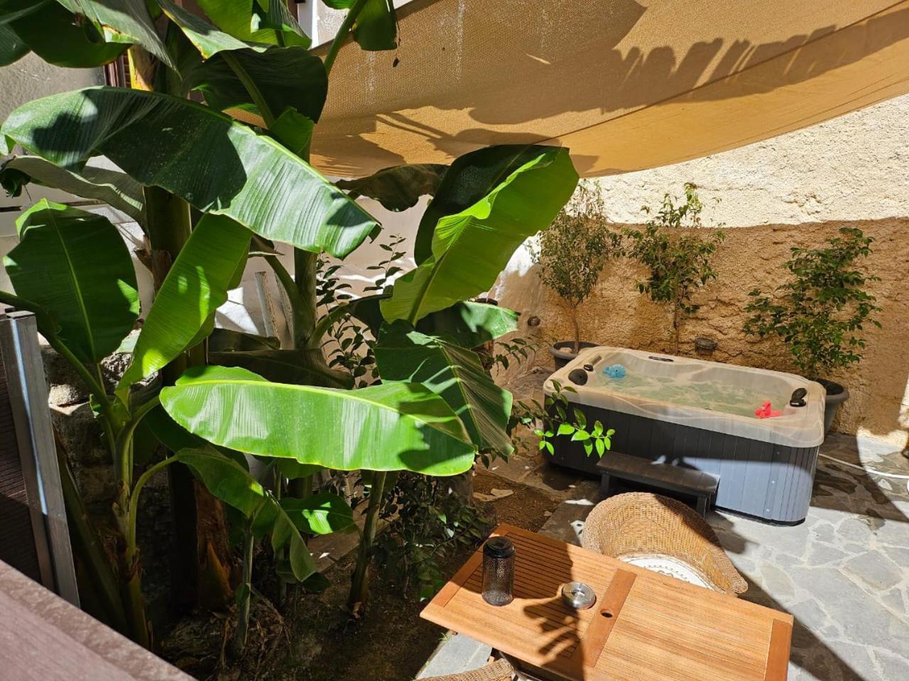 Utopia Luxury - Old Town דירה